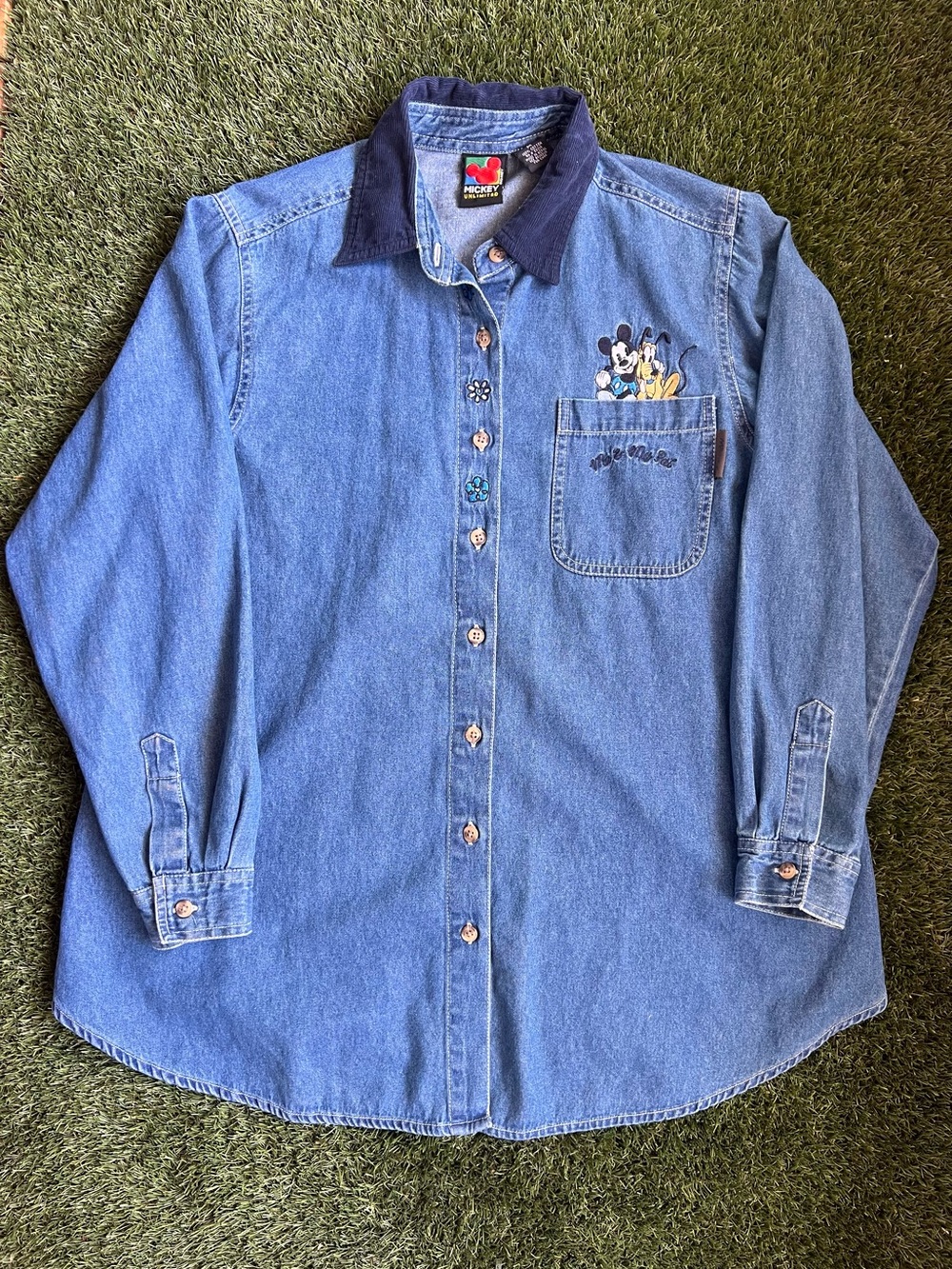 Mickey Unlimited Denim Button Front Embroidered Shirt Womens Medium